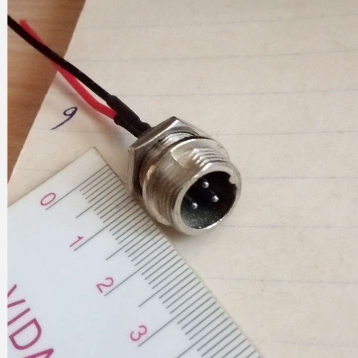 قطعات الکترونیک نرگی XLR سایز کوچیک با دو رشته سیم سوکت شارژ نرگی اسکوتر تعادلی
